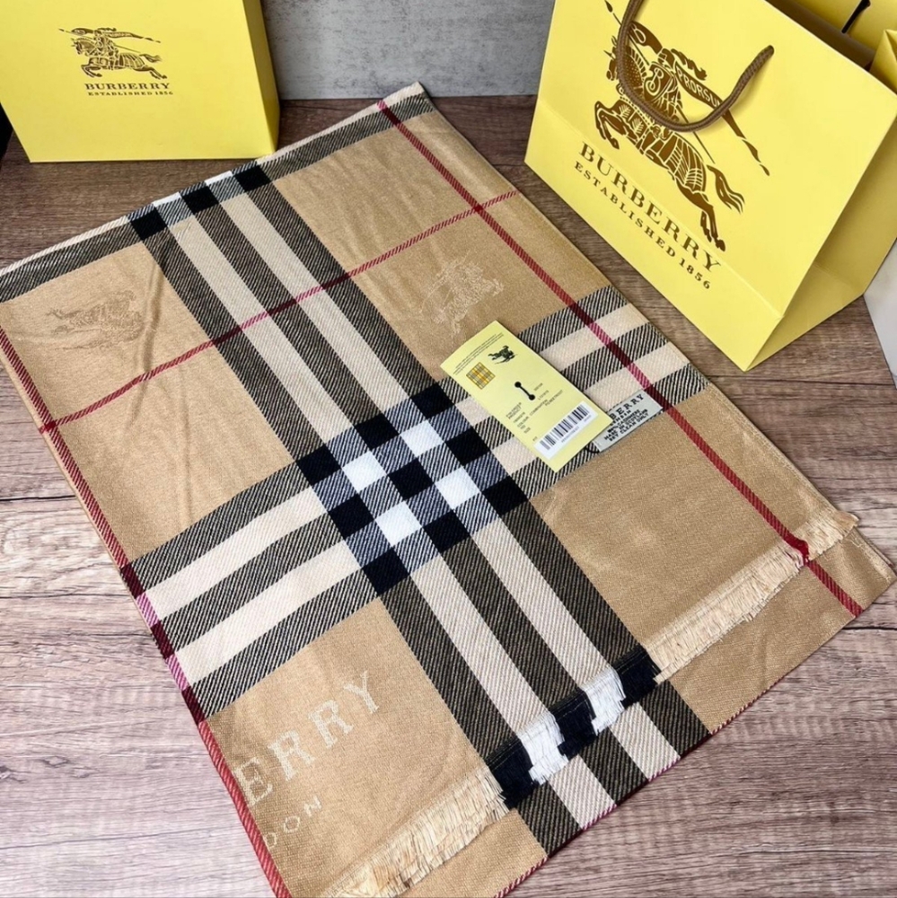 Burberry Nova Check Scarf 100% Cashmere